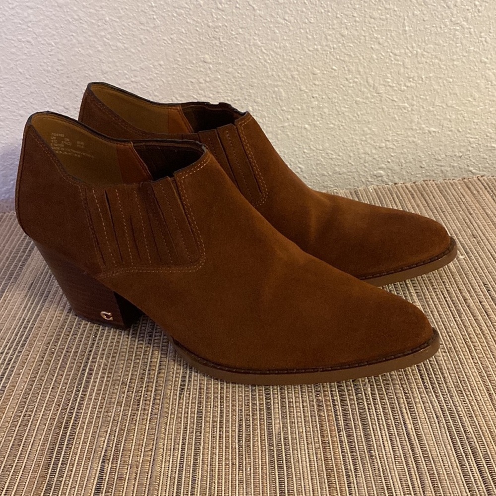RARE Coach Wide Width Suede boots Size 11C